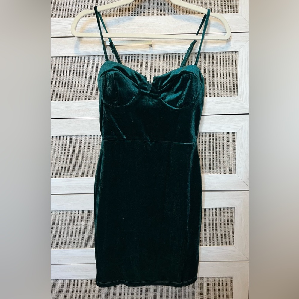 Trixxi Green velvet mini dress